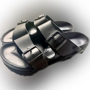 Papillio made by Birkenstock size 7 black worn once